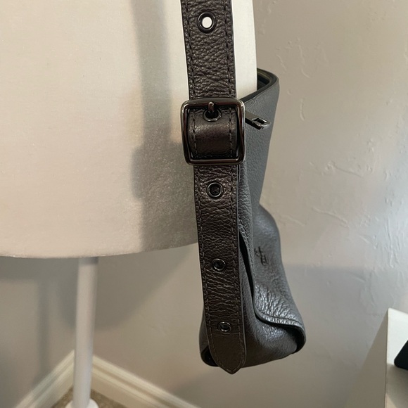 Coach Platinum Leather Messenger Bag - Picture 2 of 7